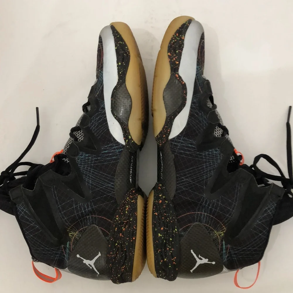 AIR JORDAN 28 CHRISTMAS BASKETBALL SNEAKERS MENS SIZE 9.5 - Picture 12 of 16